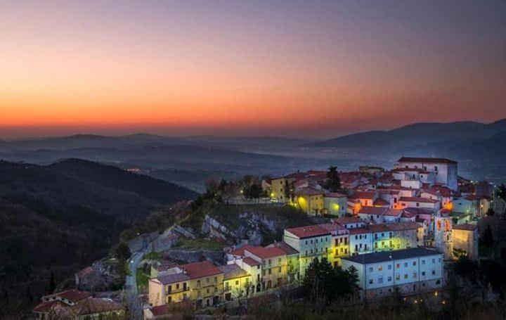 Meridiana Santa Maria del Molise Exteriör bild